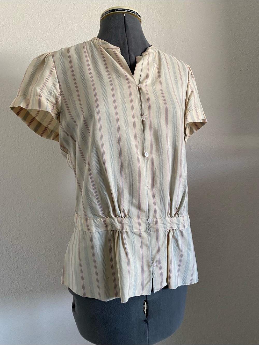 Pure DKNY Vintage 100% Silk Vertical Stripe Peplum Button Up Shirt